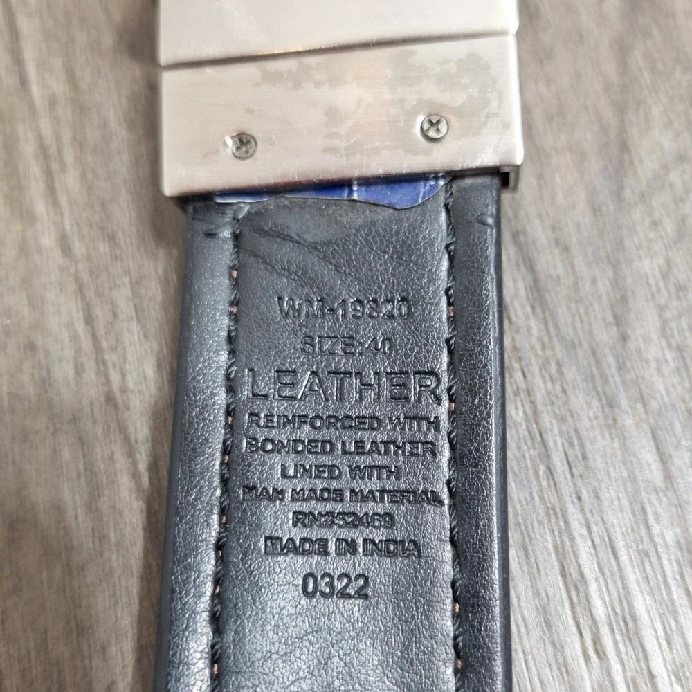 Men's Size 40 Reversible Leather Belt Black Brown Silver Swivel Buckle WM-19820